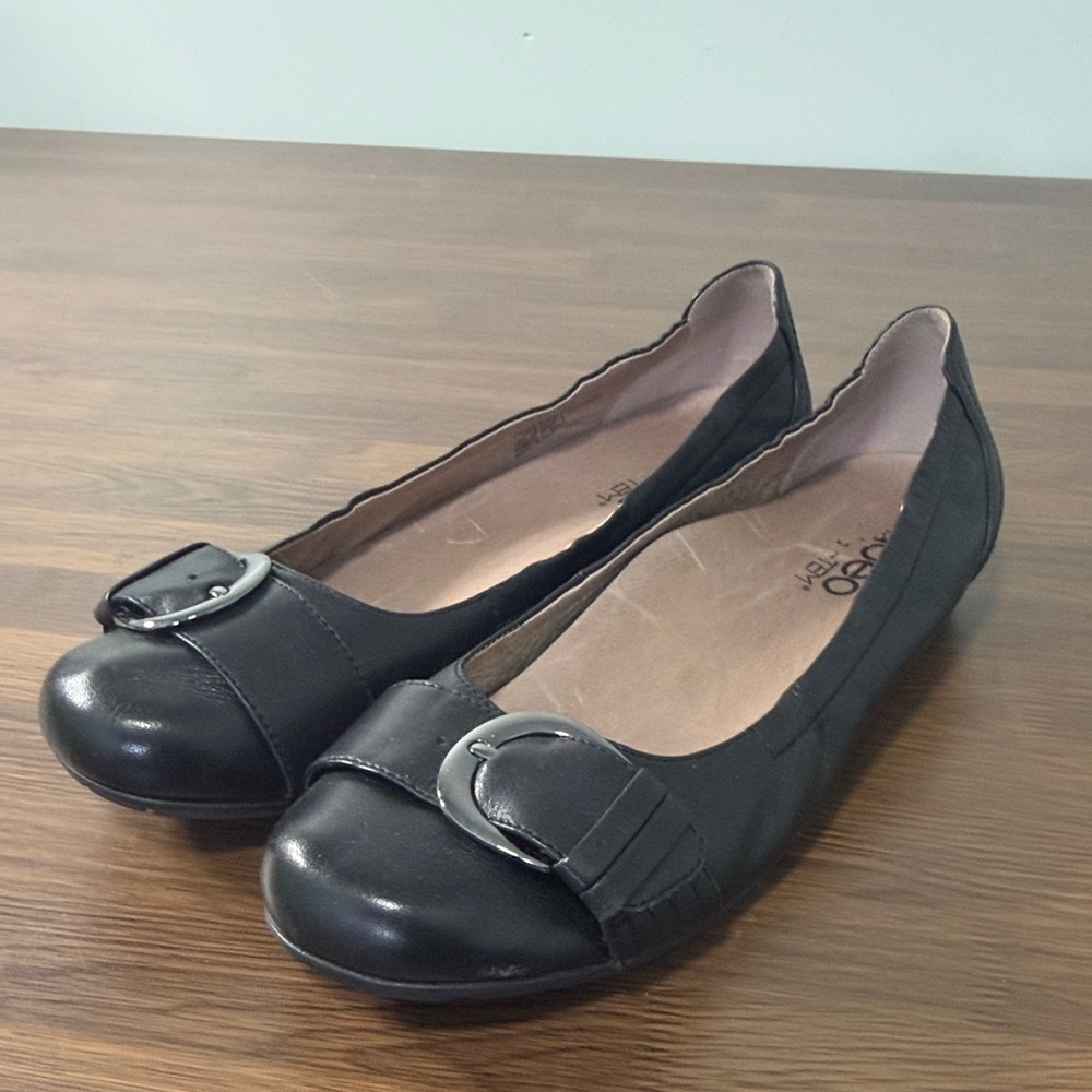 Abeo Trina Black Leather Buckle‎ Flats Sz 9.5N